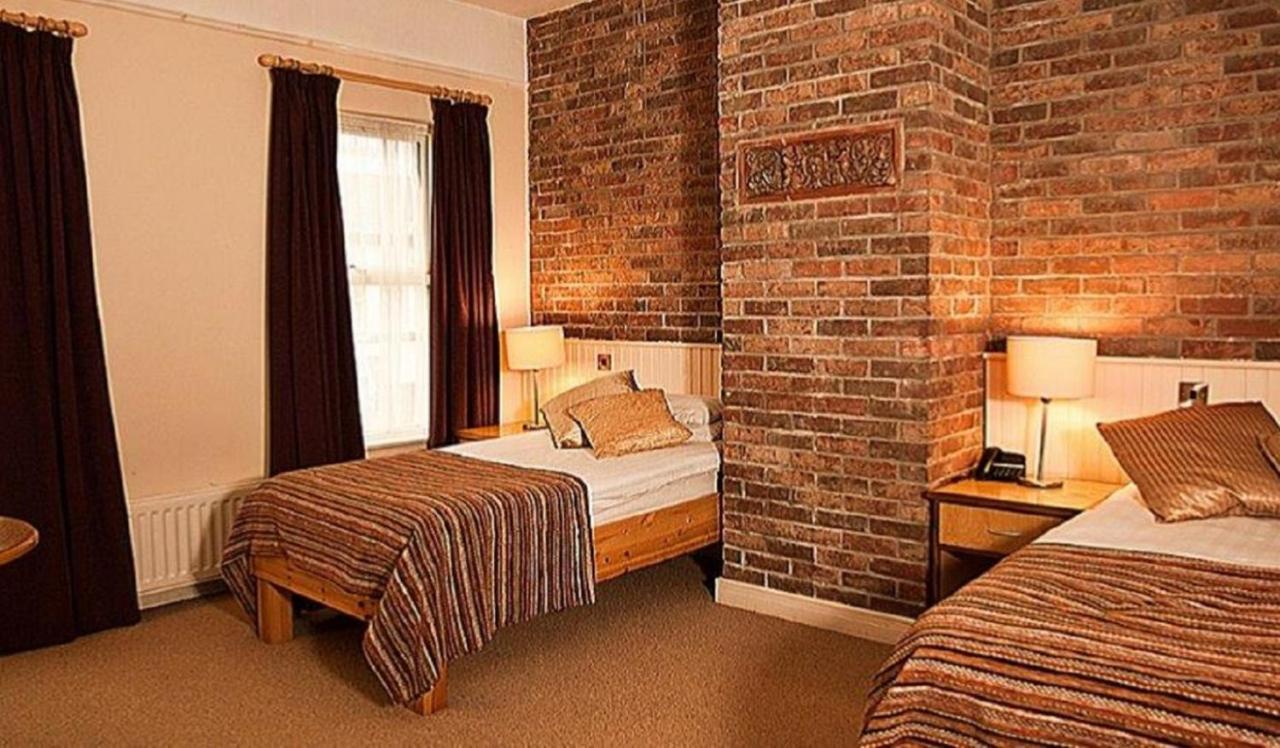 The Terrace Hotel Magherafelt Esterno foto