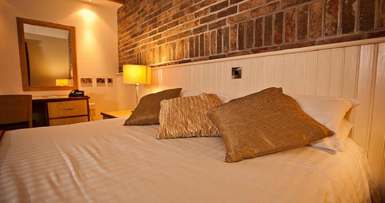 The Terrace Hotel Magherafelt Esterno foto