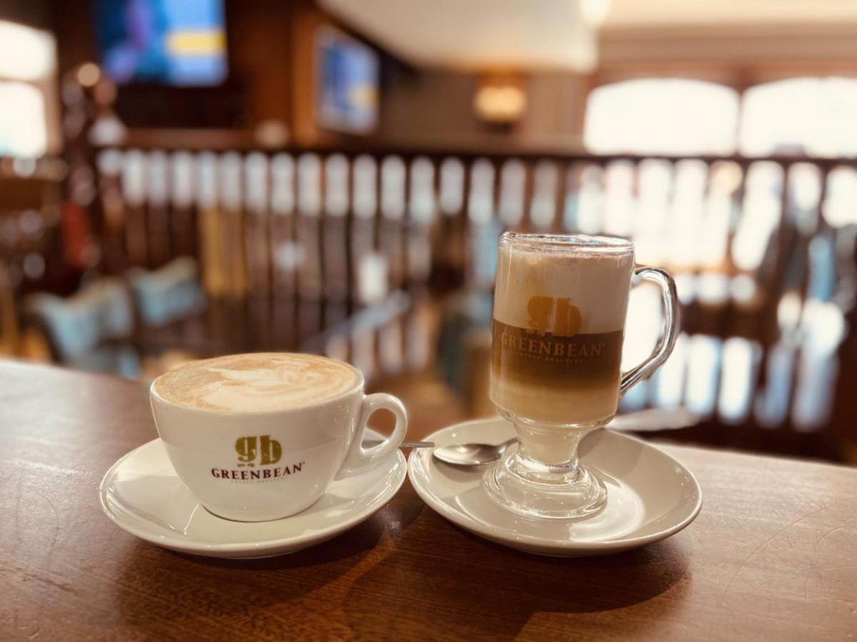 The Terrace Hotel Magherafelt Esterno foto